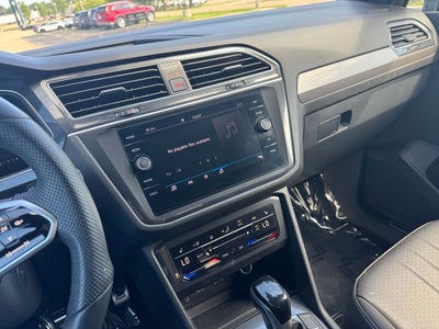 2023 Volkswagen Tiguan 2.0T SE R-Line Black