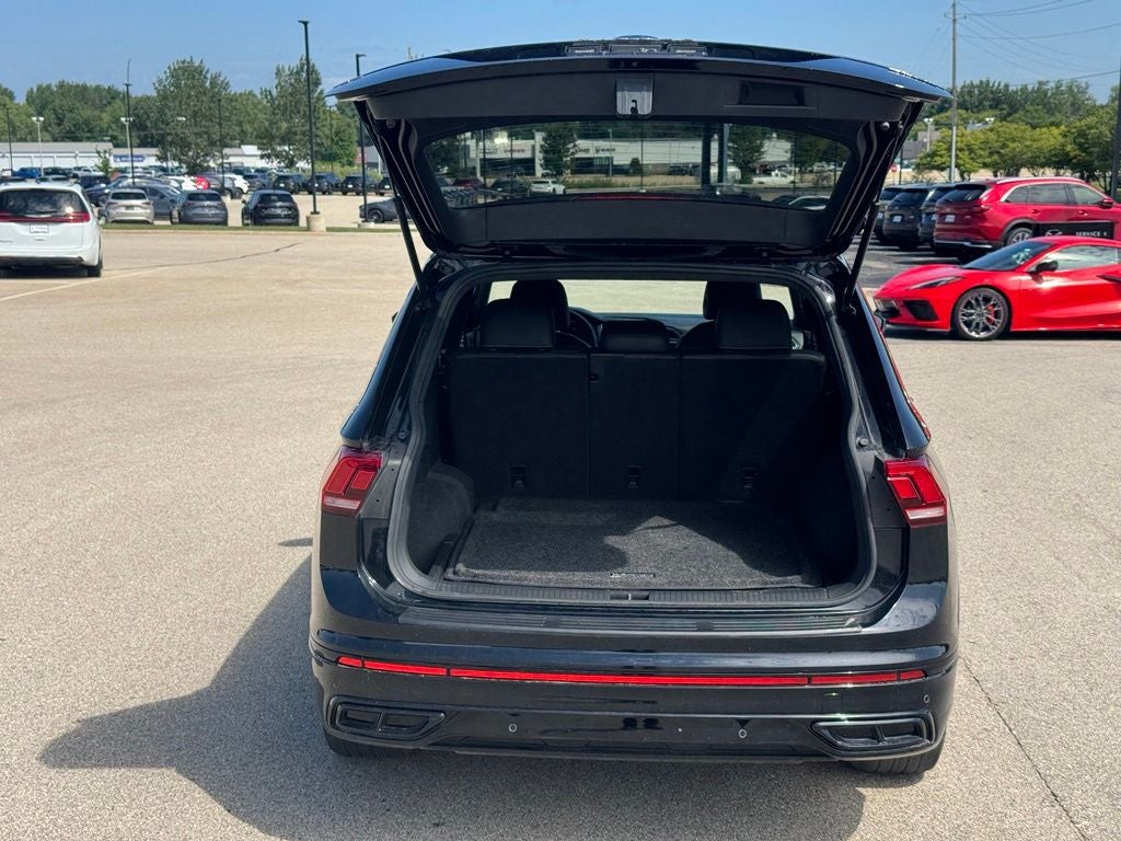 2023 Volkswagen Tiguan 2.0T SE R-Line Black