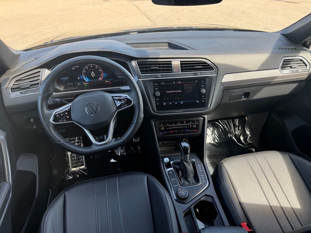 2023 Volkswagen Tiguan 2.0T SE R-Line Black