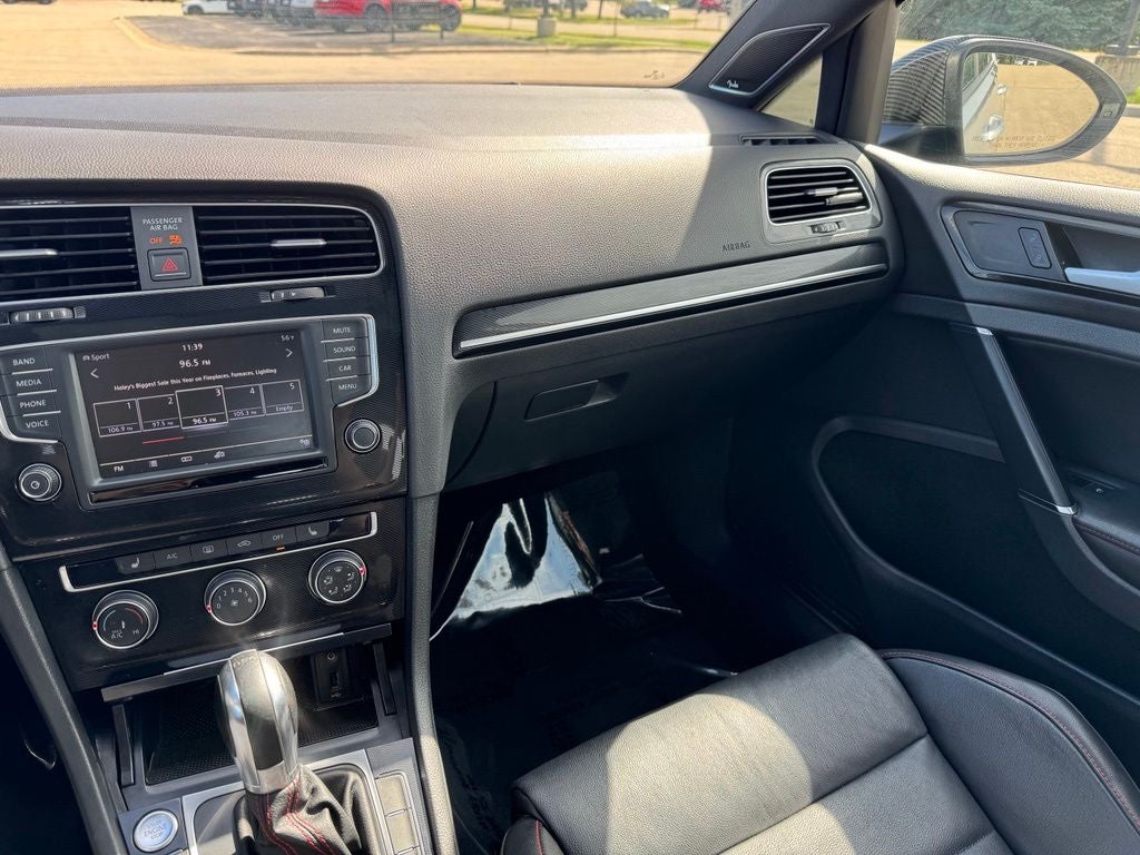 2017 Volkswagen Golf GTI SE