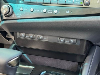 2025 Lexus ES 300h