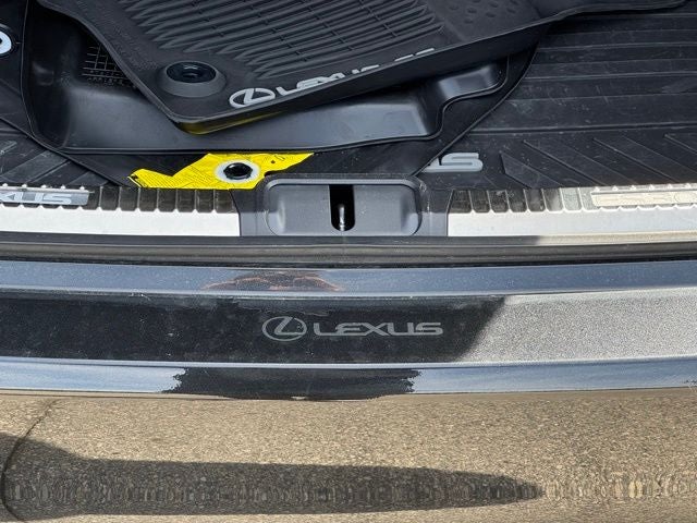 2025 Lexus ES 300h