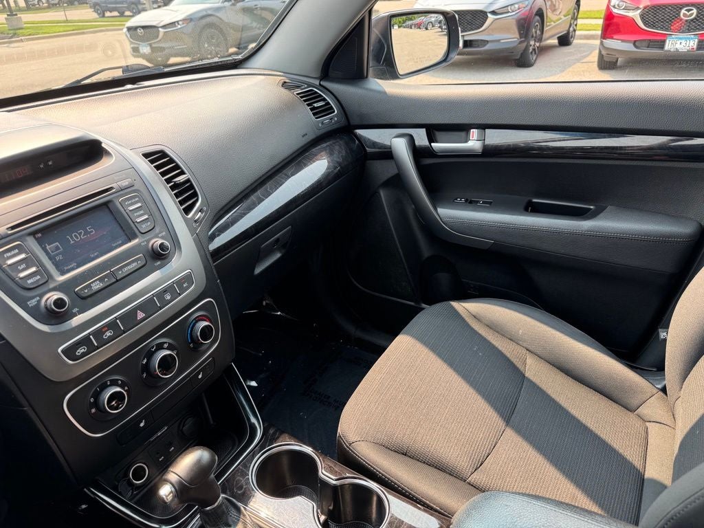 2015 Kia Sorento LX