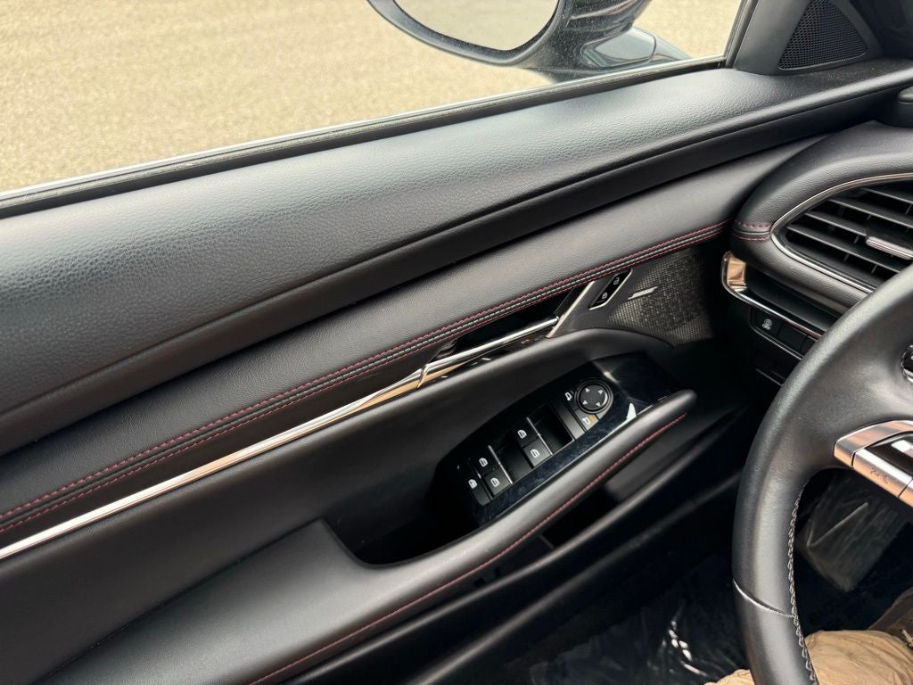 2023 Mazda Mazda3 2.5 S Carbon Edition FWD