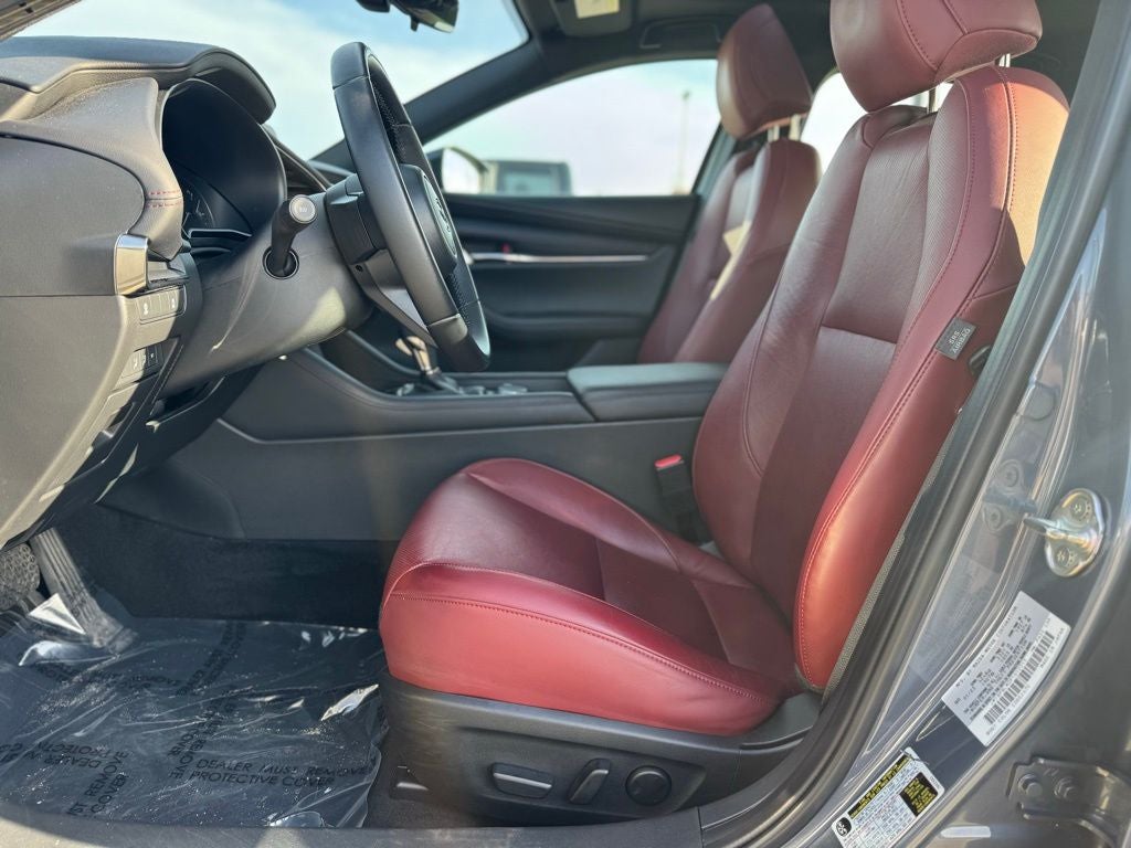 2023 Mazda Mazda3 2.5 S Carbon Edition