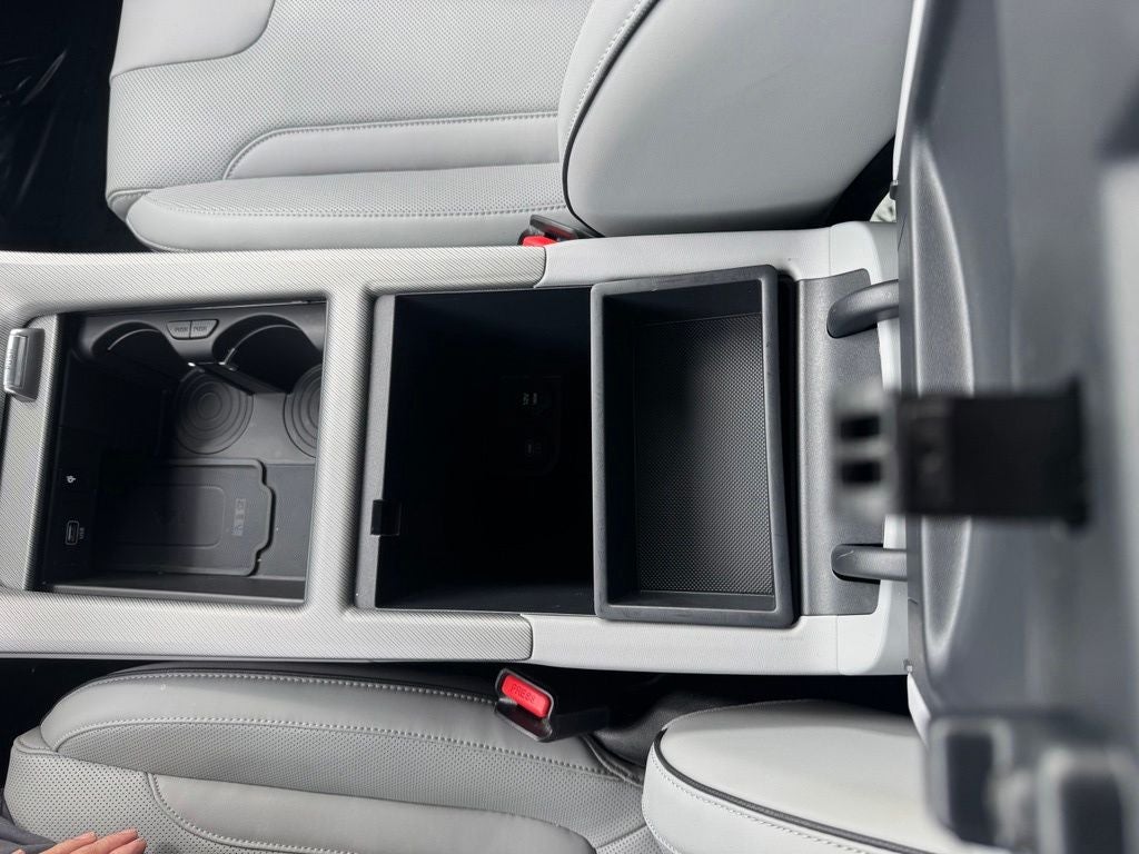 2024 Hyundai Palisade SEL 8-PASSENGER BENCH SEATING