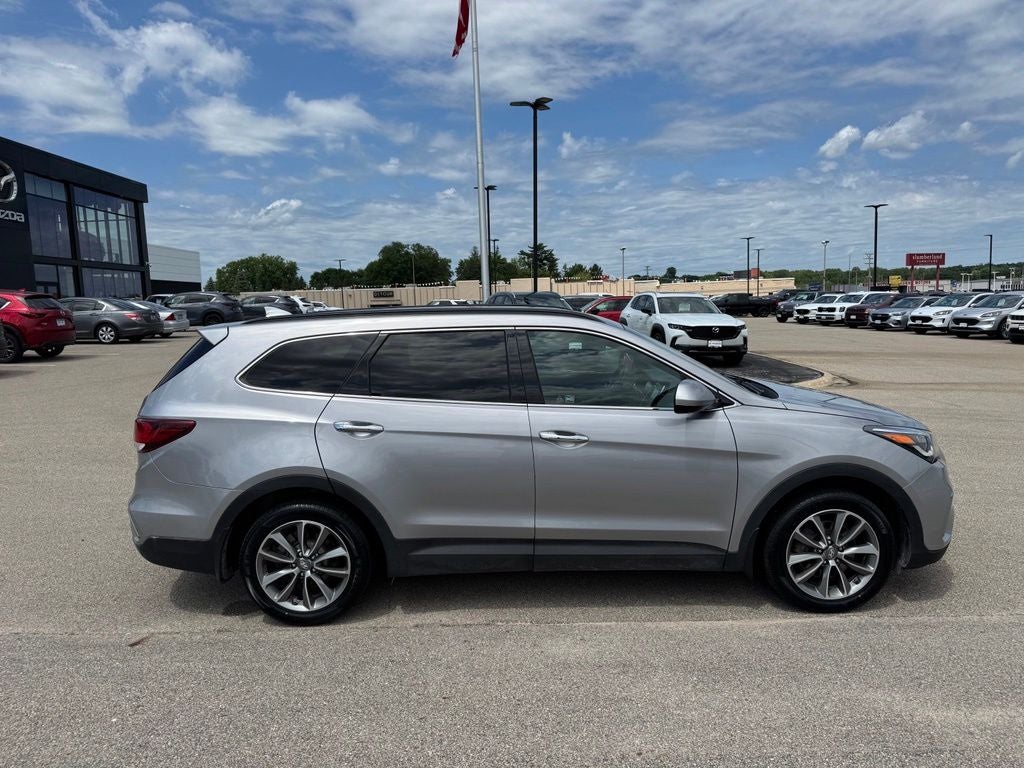 2018 Hyundai Santa Fe SE