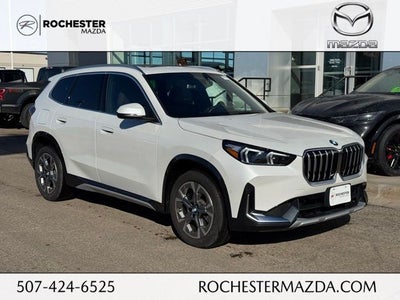 2025 BMW X1 xDrive28i w/ Panoramic Moonroof