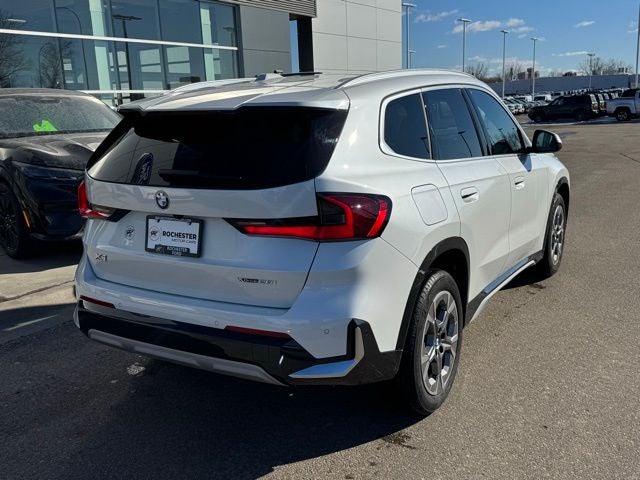2025 BMW X1 xDrive28i w/ Panoramic Moonroof