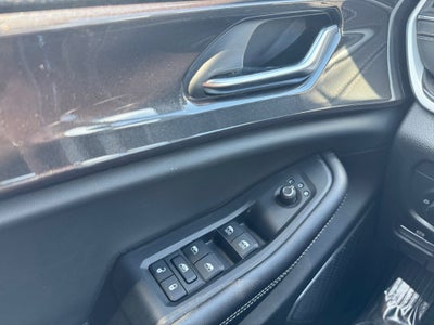 2022 Jeep Grand Cherokee L Altitude 4WD