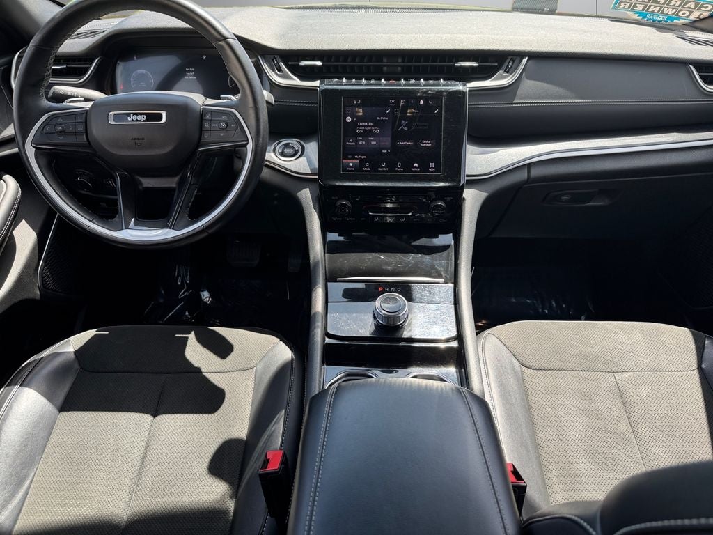 2022 Jeep Grand Cherokee L Altitude 4WD
