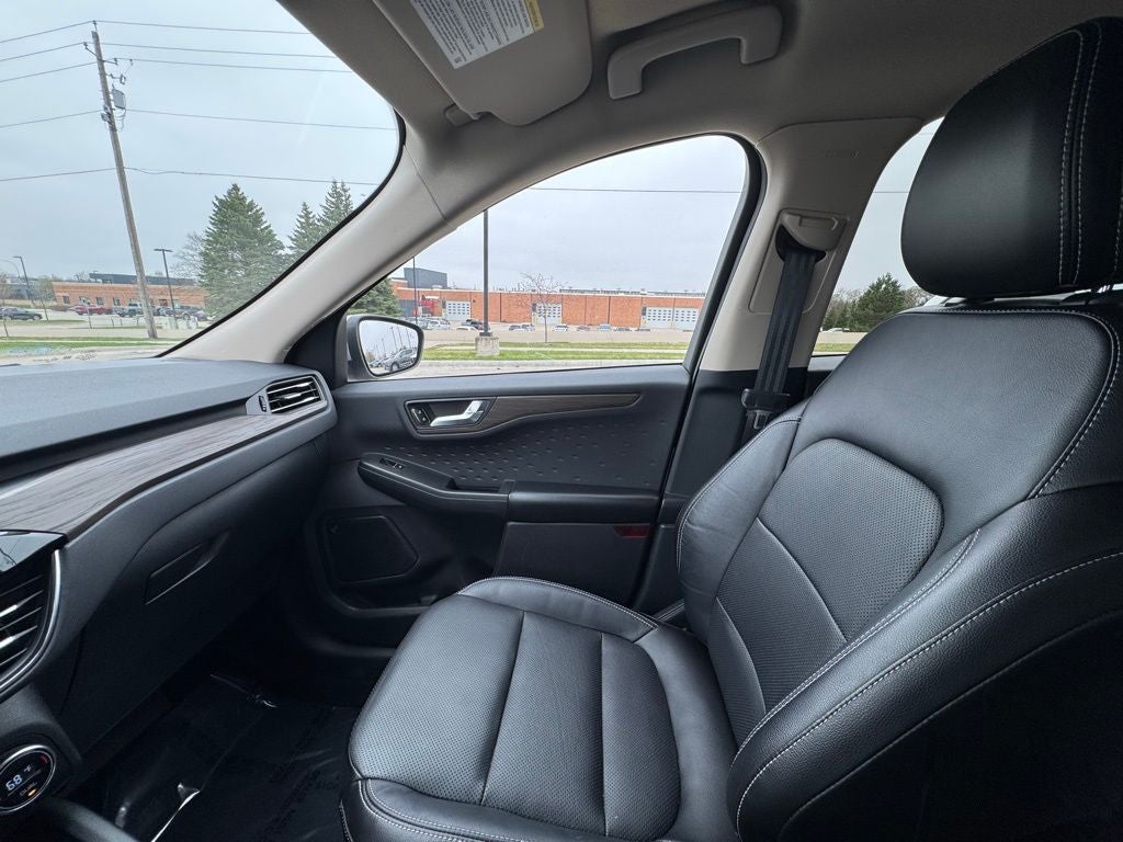 2020 Ford Escape Titanium AWD