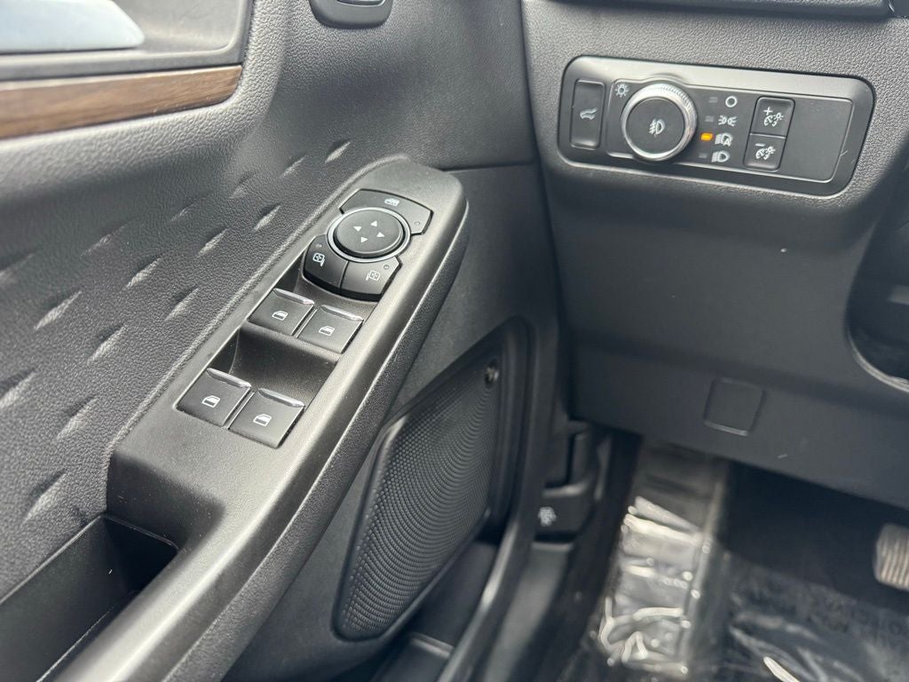2020 Ford Escape Titanium AWD