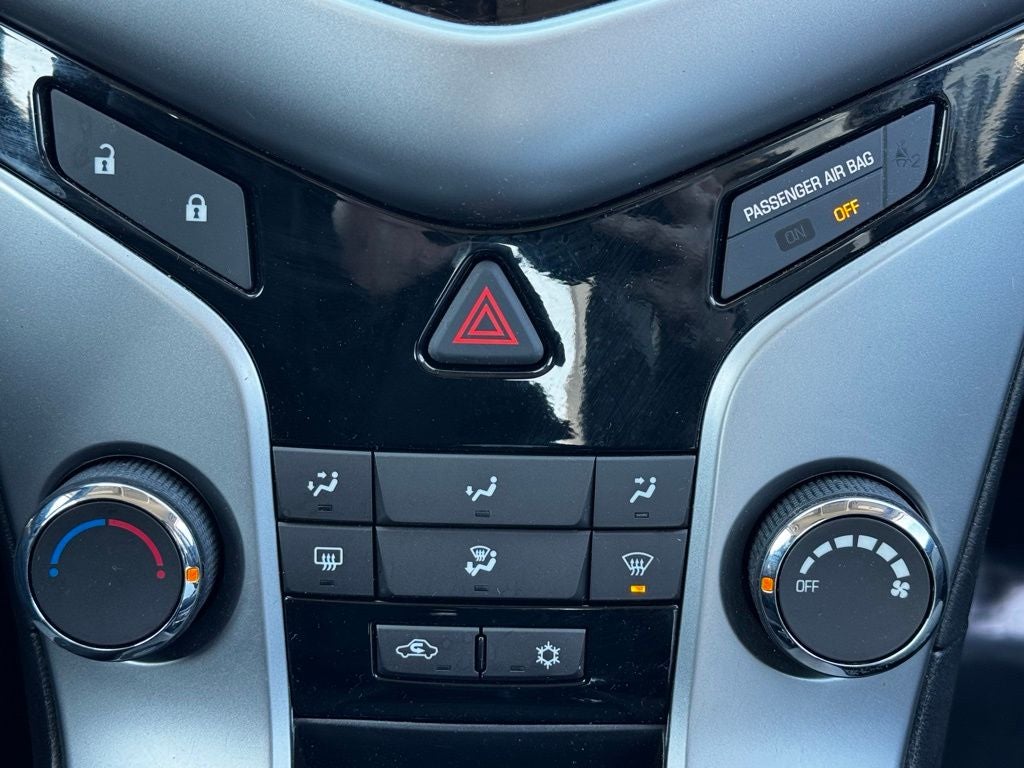 2014 Chevrolet Cruze LS FWD