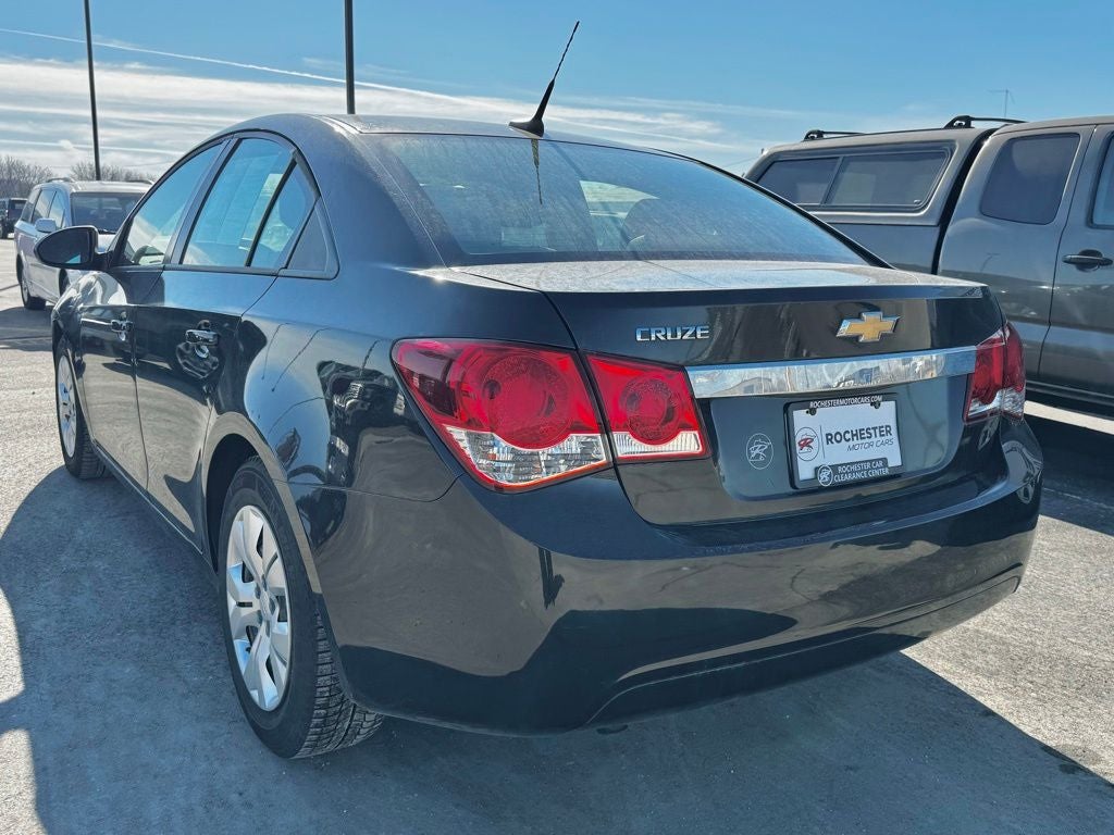 2014 Chevrolet Cruze LS FWD