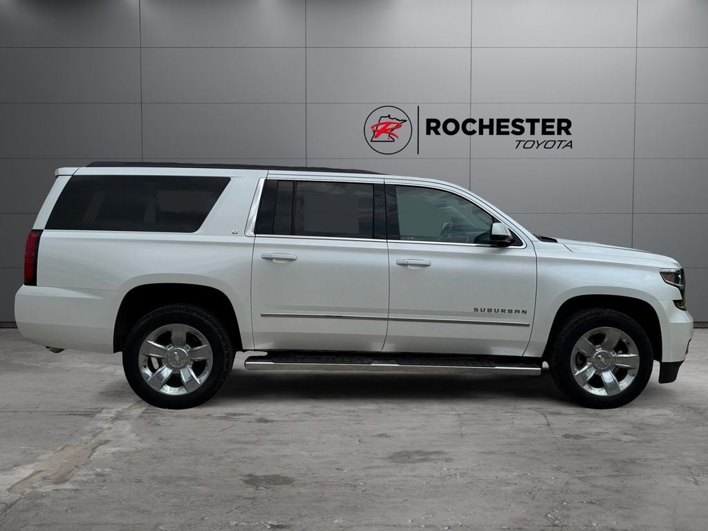 2017 Chevrolet Suburban LT 4WD