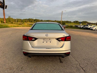 2021 Nissan Altima 2.5 SR FWD