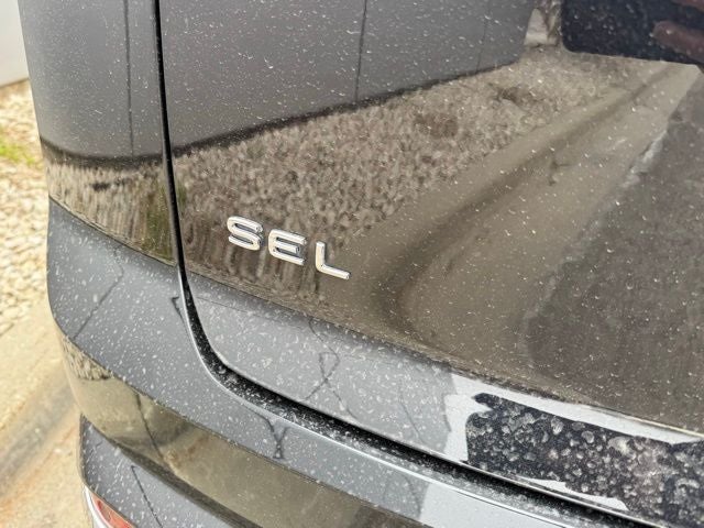 2022 Volkswagen Atlas Cross Sport 2.0T SEL R-Line AWD