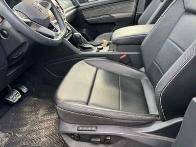 2022 Volkswagen Atlas Cross Sport 2.0T SEL R-Line AWD