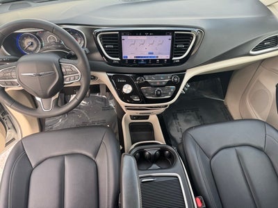 2024 Chrysler Pacifica Touring L FWD