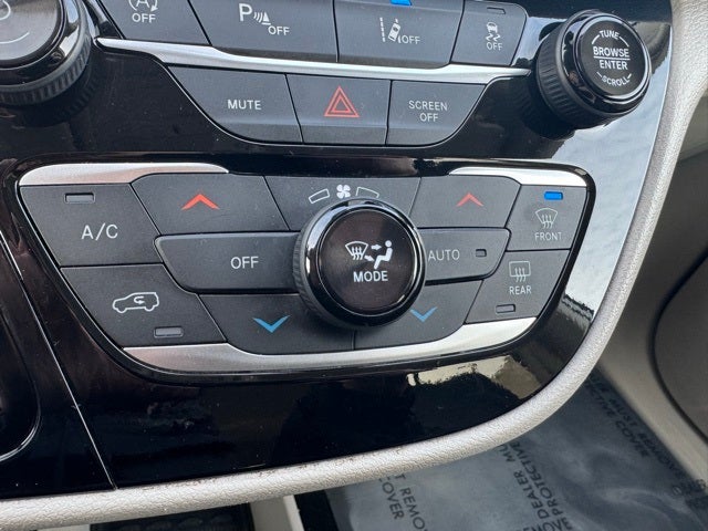 2024 Chrysler Pacifica Touring L FWD