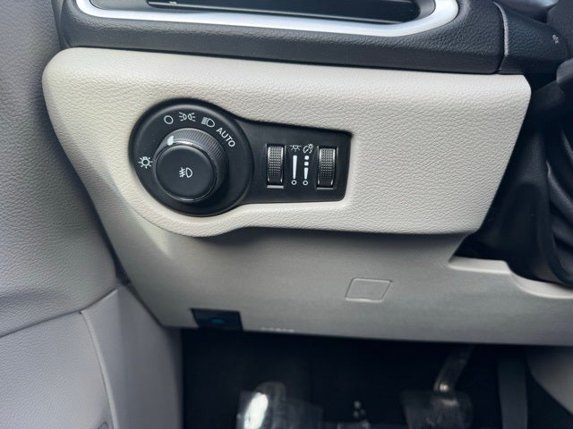 2024 Chrysler Pacifica Touring L FWD