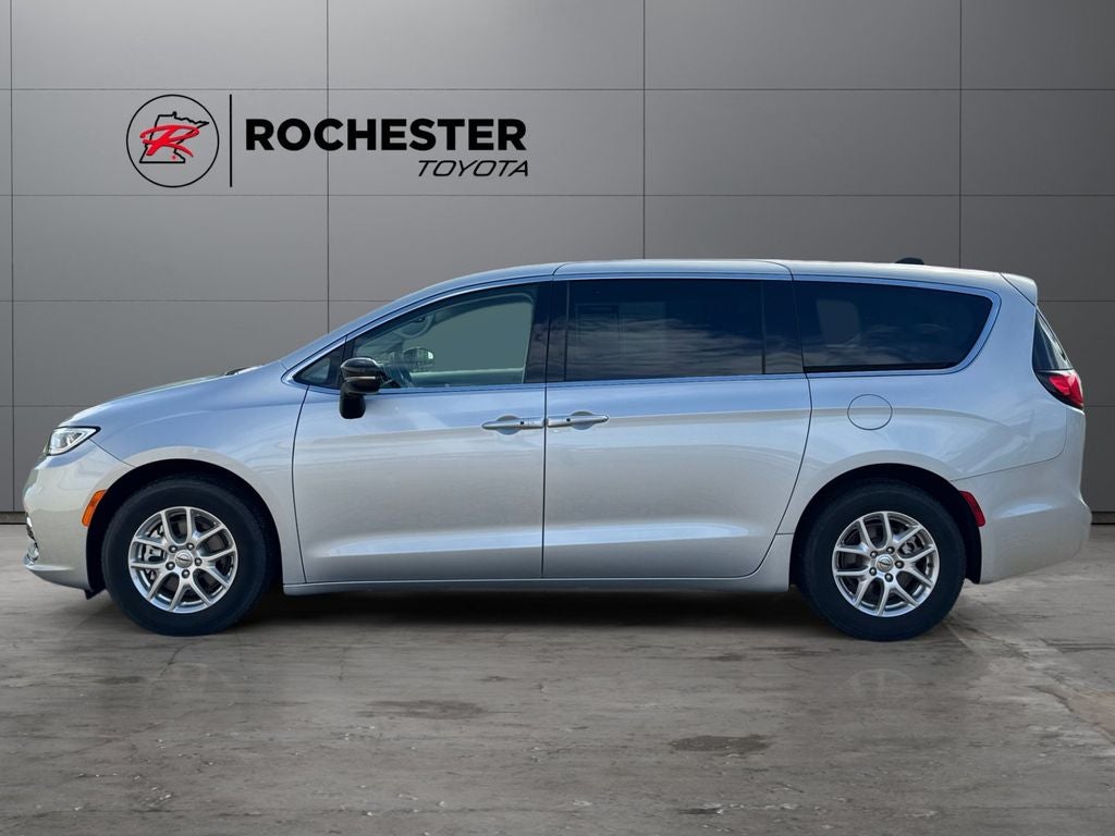 2024 Chrysler Pacifica Touring L FWD