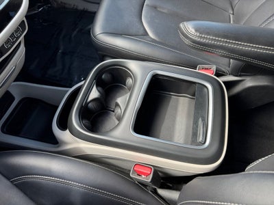 2024 Chrysler Pacifica Touring L FWD
