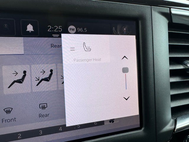 2024 Chrysler Voyager LX FWD