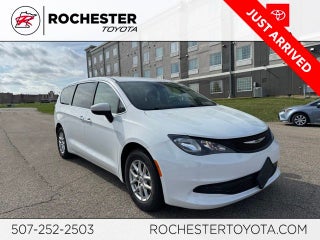 2023 Chrysler Voyager LX FWD