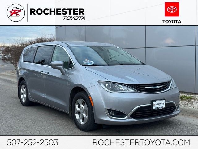 2019 Chrysler Pacifica Hybrid Touring Plus FWD