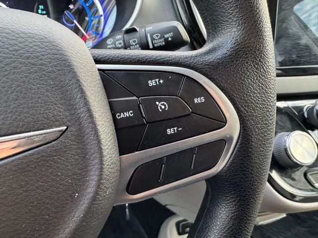 2019 Chrysler Pacifica Hybrid Touring Plus FWD