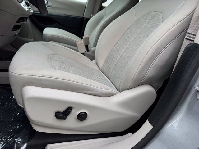 2019 Chrysler Pacifica Hybrid Touring Plus FWD