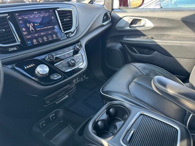 2020 Chrysler Pacifica Hybrid Limited FWD