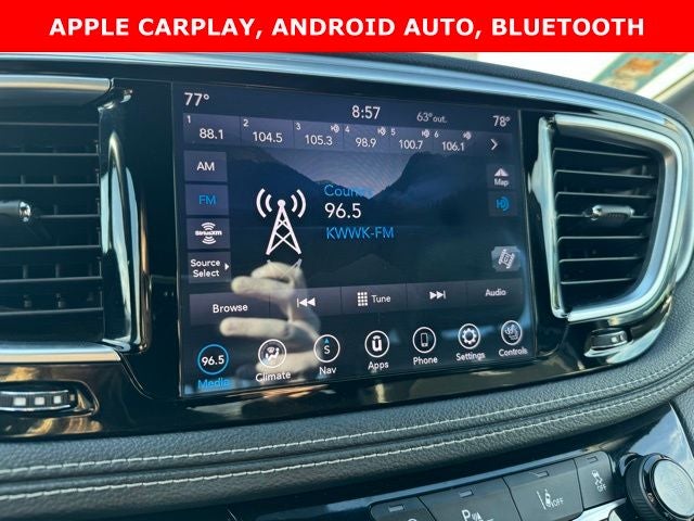 2020 Chrysler Pacifica Hybrid Limited FWD