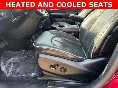 2020 Chrysler Pacifica Hybrid Limited FWD