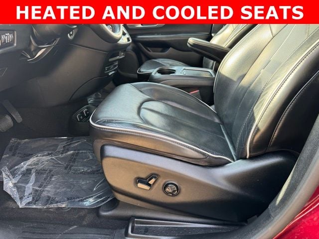 2020 Chrysler Pacifica Hybrid Limited FWD