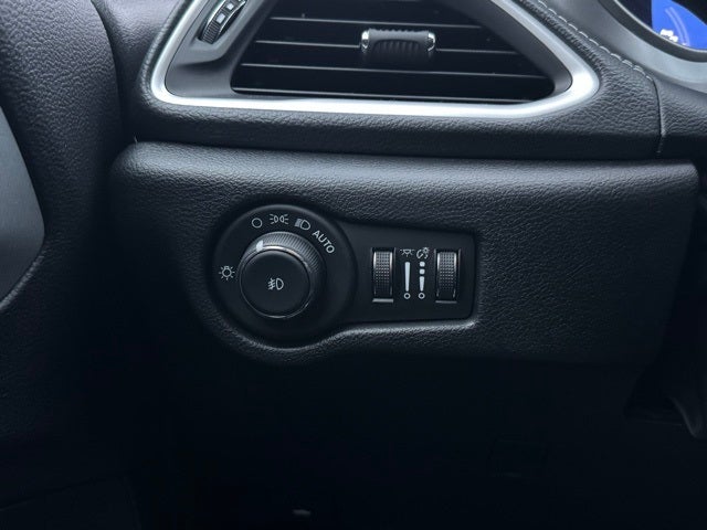 2024 Chrysler Pacifica Hybrid Select FWD