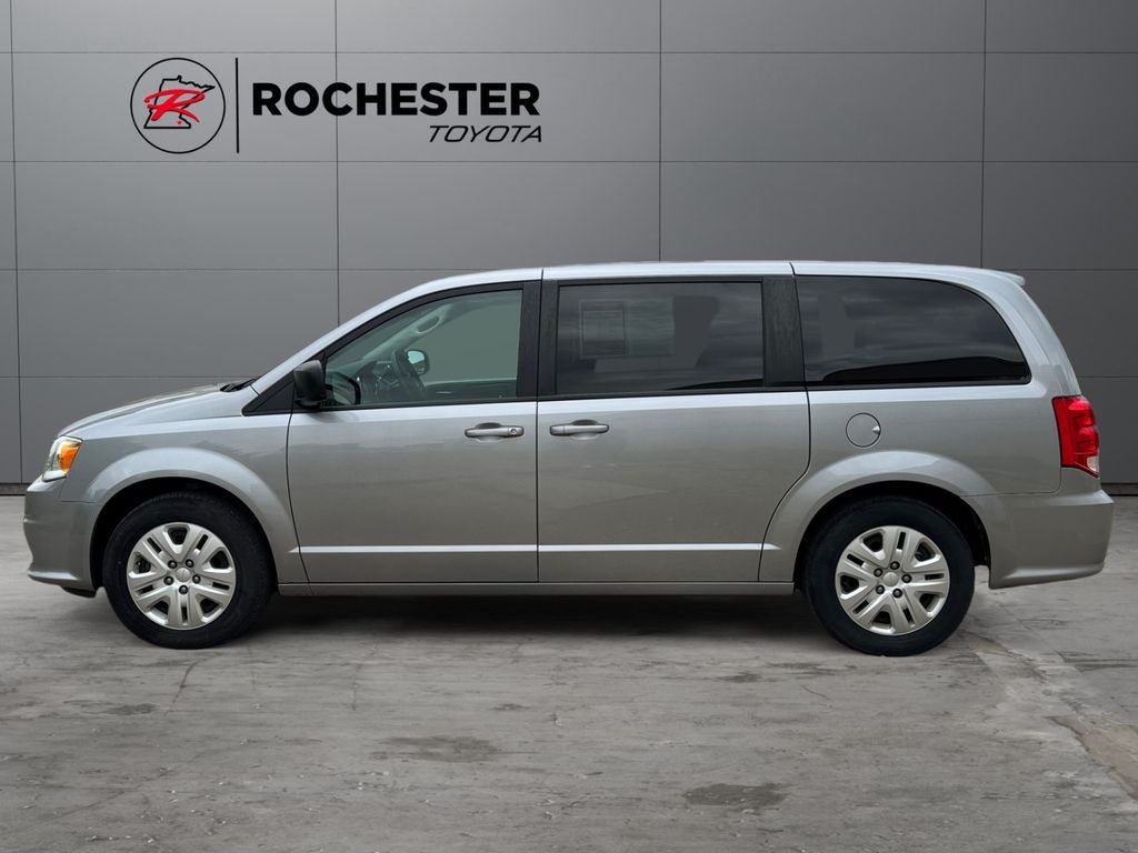 Used 2018 Dodge Grand Caravan SE with VIN 2C4RDGBG4JR155950 for sale in Rochester, Minnesota