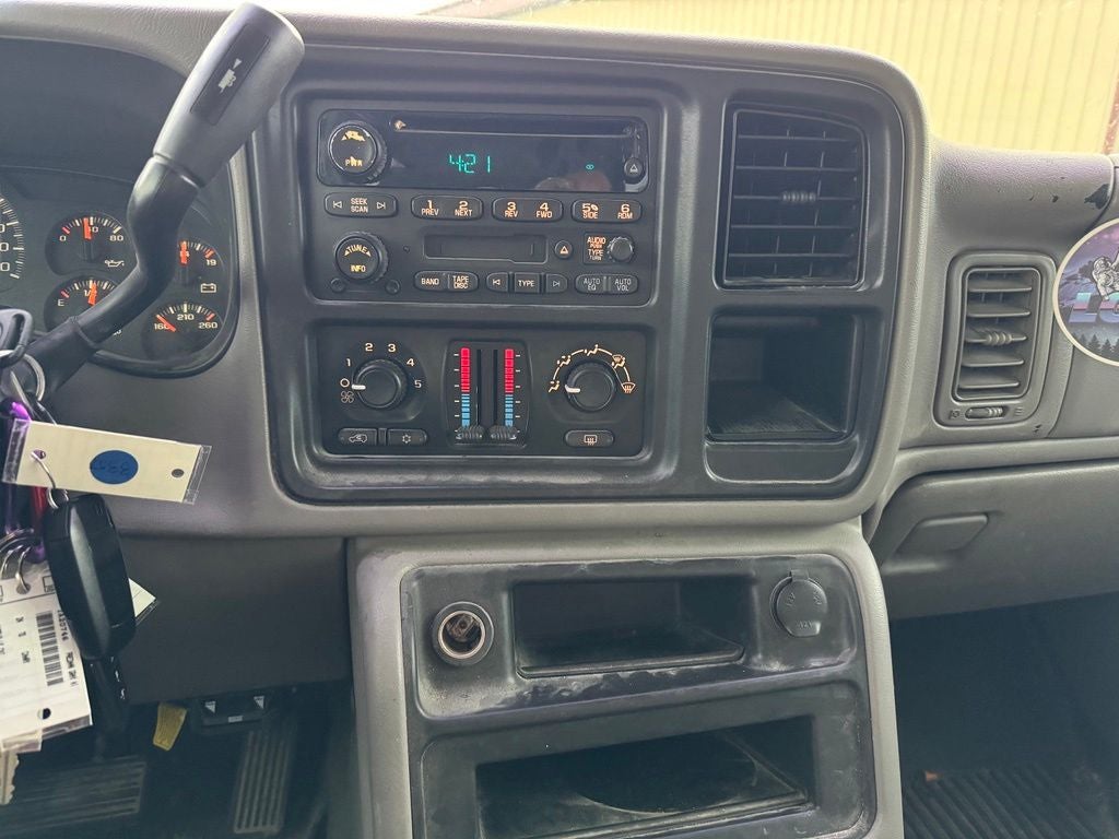 Used 2005 Chevrolet Silverado 1500 LT with VIN 2GCEK13TX51116085 for sale in Rochester, Minnesota