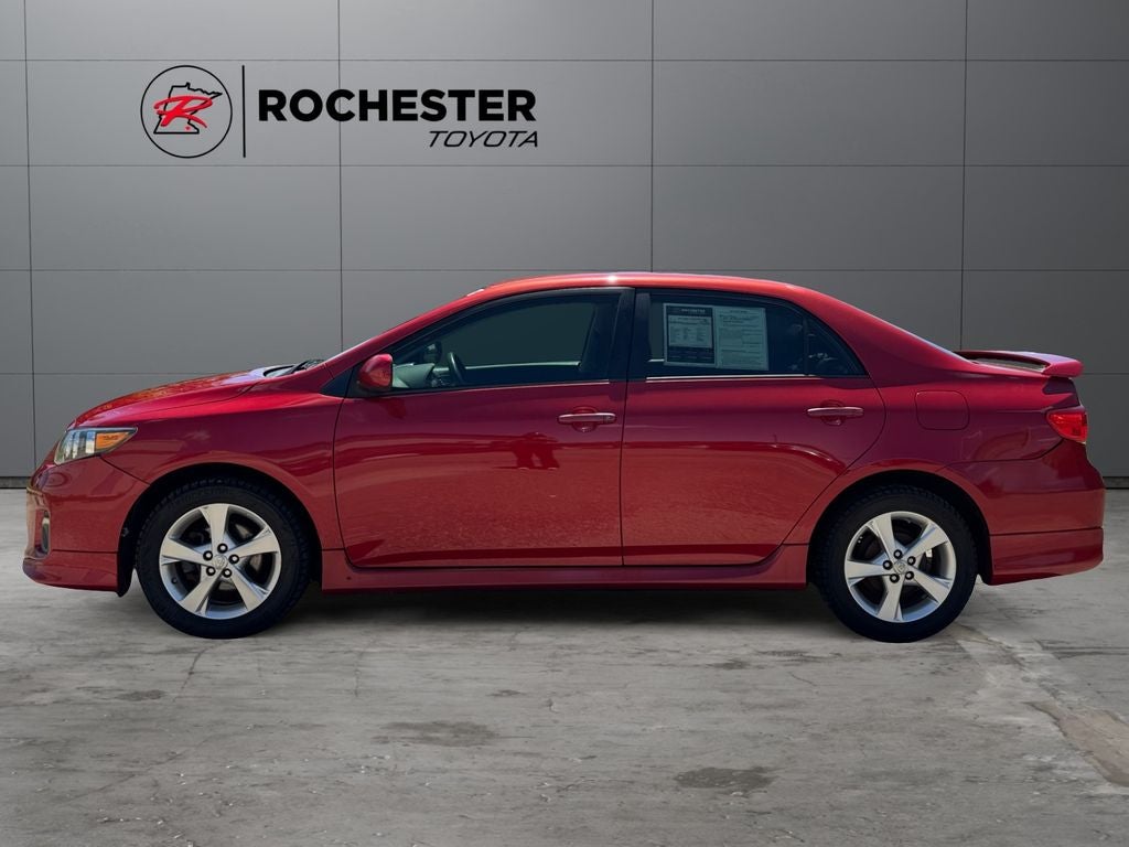 Used 2013 Toyota Corolla S with VIN 2T1BU4EE7DC944513 for sale in Rochester, Minnesota