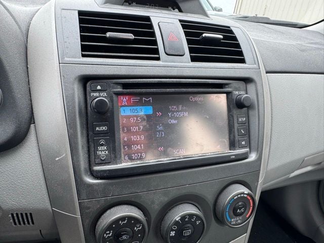 2013 Toyota Corolla LE FWD