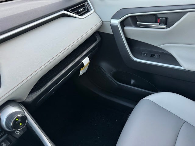 2025 Toyota RAV4 XLE Premium AWD