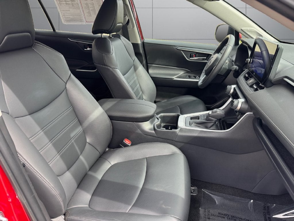 2025 Toyota RAV4 XLE Premium AWD
