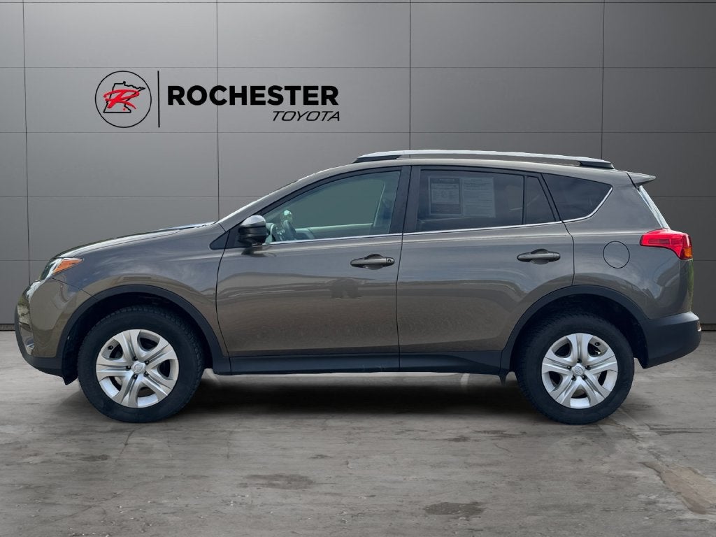 Used 2013 Toyota RAV4 LE with VIN 2T3BFREV7DW056129 for sale in Rochester, Minnesota