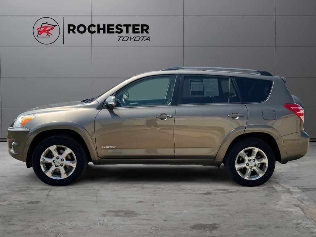 Used 2009 Toyota RAV4 Limited with VIN 2T3BK31V29W005174 for sale in Rochester, Minnesota