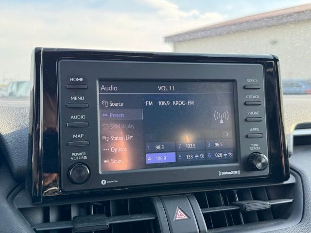 2021 Toyota RAV4 LE AWD