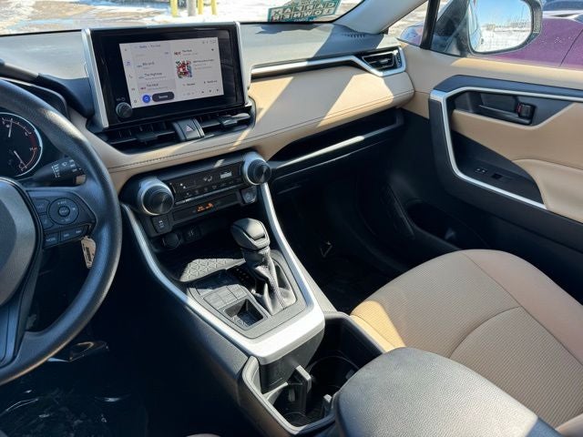 2025 Toyota RAV4 LE AWD