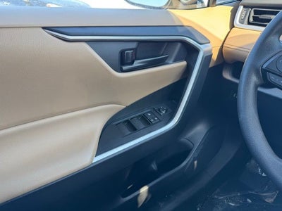 2025 Toyota RAV4 LE AWD