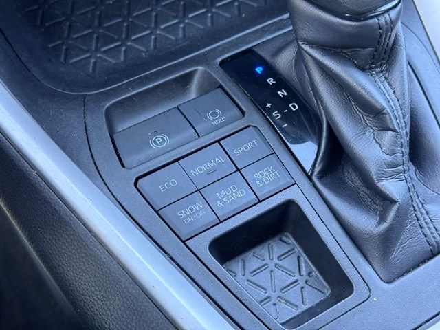 2020 Toyota RAV4 LE AWD
